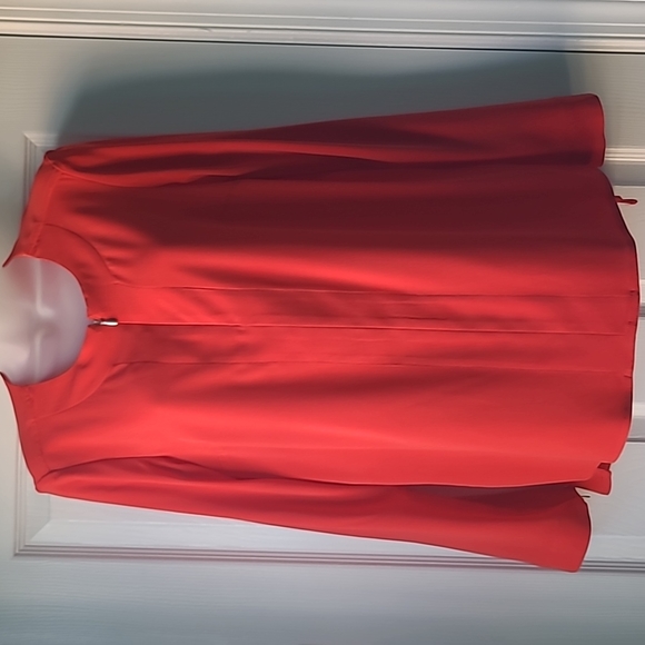 Jones New York Lipstick Red Blouse with Zipper Details | NWT | Size Small - Picture 1 of 6